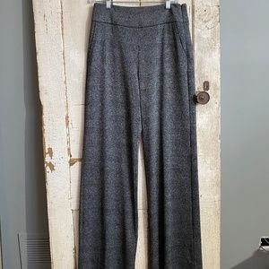 cabi Bond Trouser (8).  I believe these are 8long New, no tag.  Never worn.